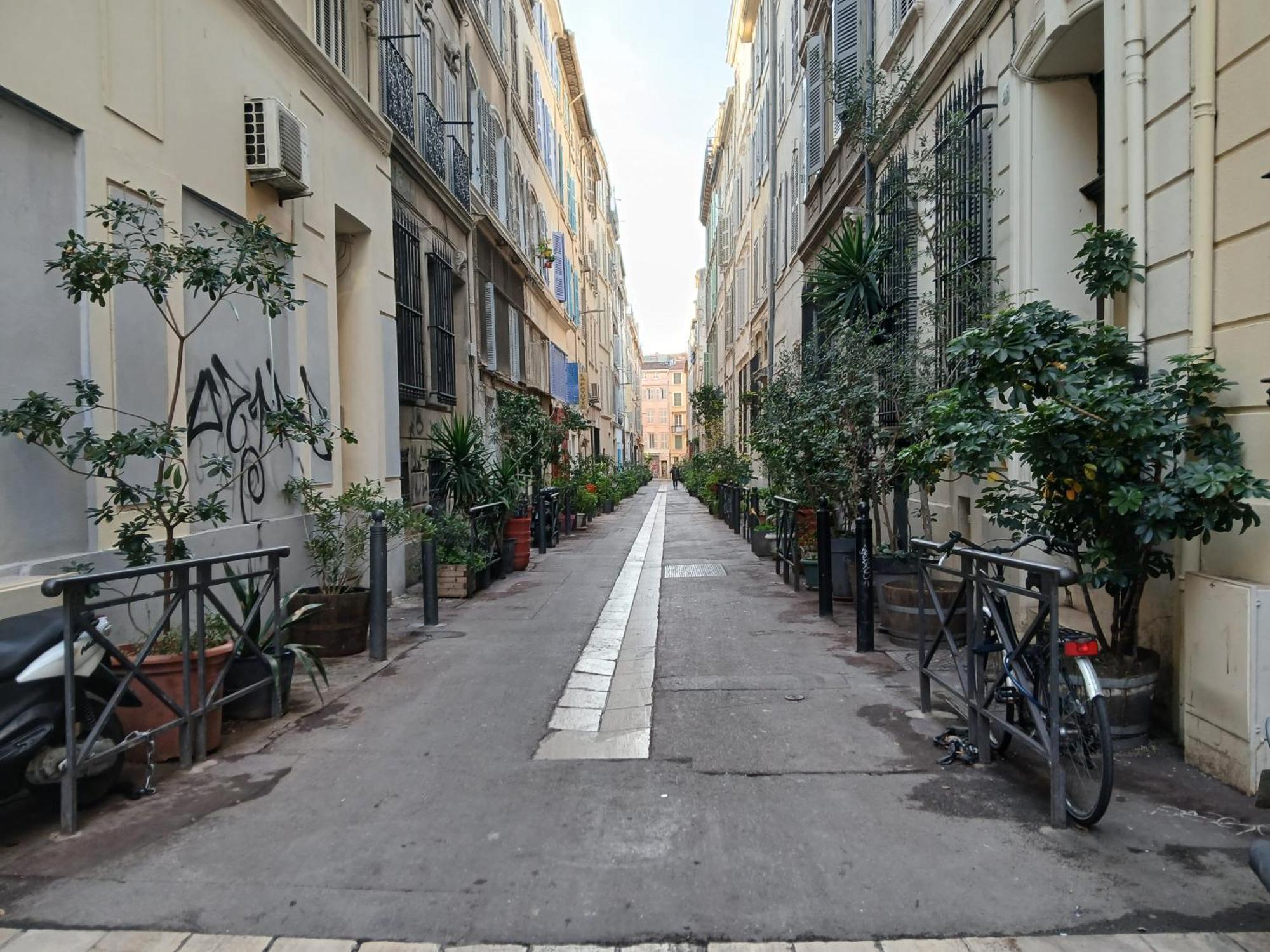 Loft Americain Centre 7 Personnes * Marseilles